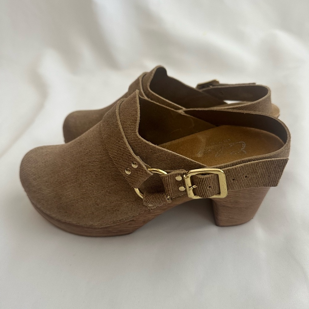 Calou Stockholm Tindra Beige Clogs - Picture 4 of 6